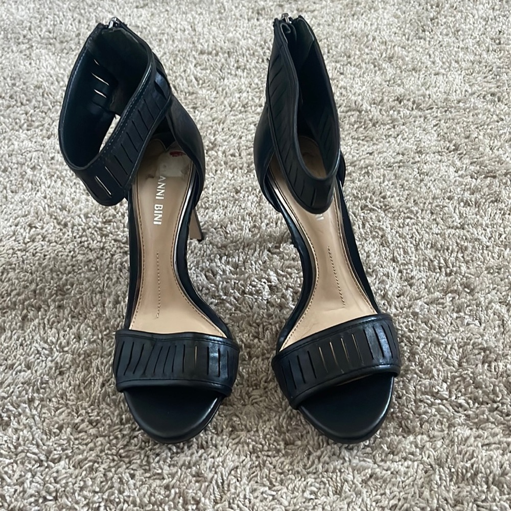 Gianni bini black heels